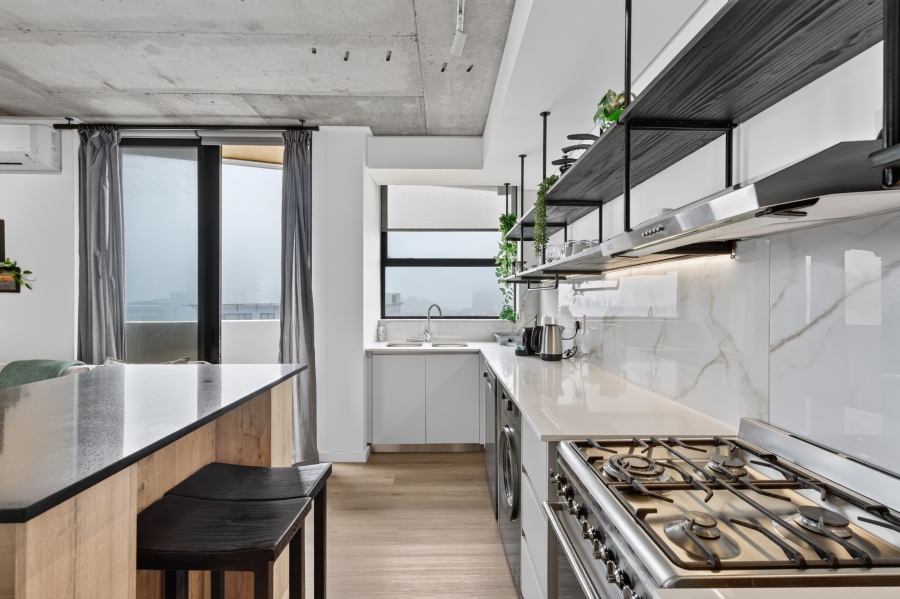2 Bedroom Property for Sale in Sea Point Western Cape